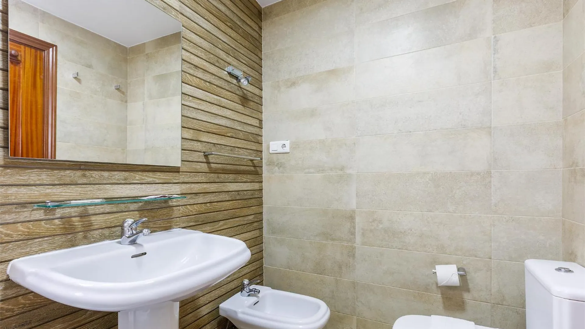 A&N Fenicios 4F Apartment Torre Del Mar Spain